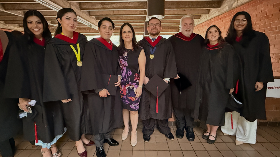 Graduandos Derecho UFM