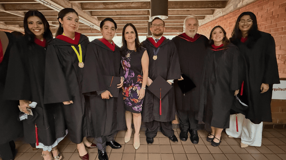 Graduandos Derecho UFM