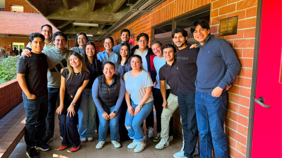 VISITA ROCIO MONZÓN LICENCIATURA EN DERECHO UFM