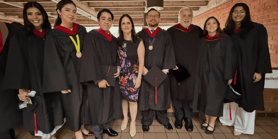 Graduandos Derecho UFM